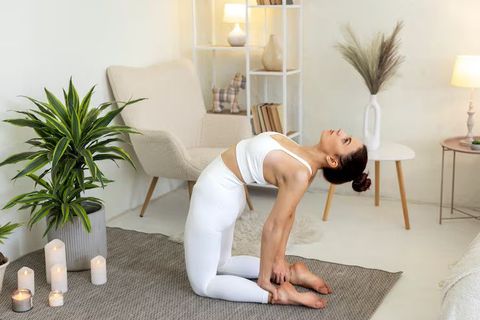 Guide To 10 Simple Yoga Poses for Beginners at Home